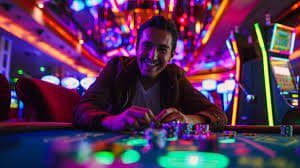 Tampilan antarmuka aplikasi mobile qqsutera menampilkan permainan slot dan sportsbook